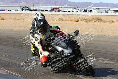 media/Jan-14-2022-Apex Assassins (Fri) [[4609ad47be]]/Trackday 1/Session 4/Turn 15 Inside/